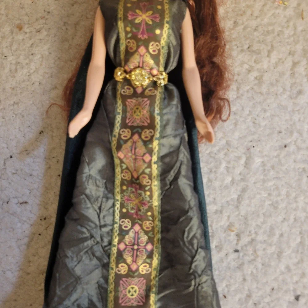 Mattel Barbie Princess of Ireland Doll 11.5